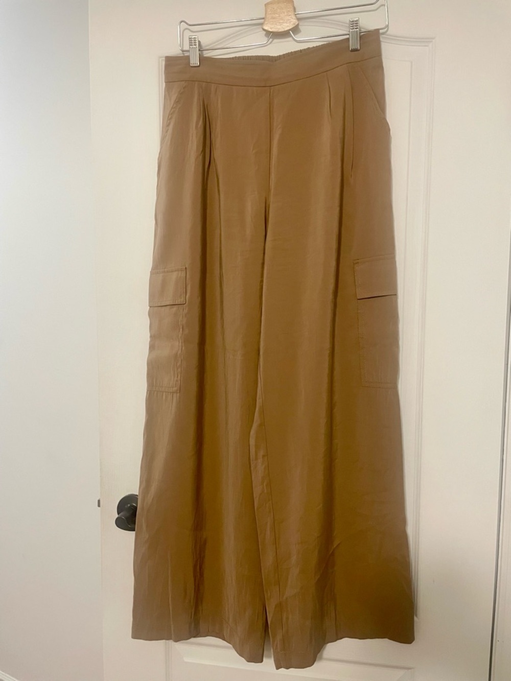 Reitmans Wide-Leg Cargo Trousers in Camel Brown